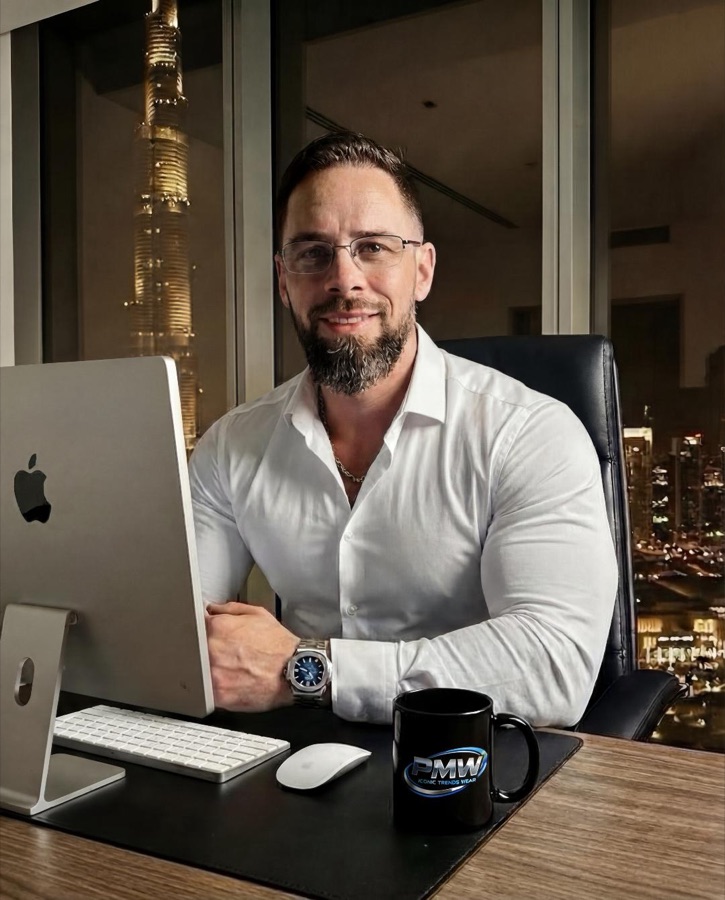 Mike, fondateur de PMW Web Design